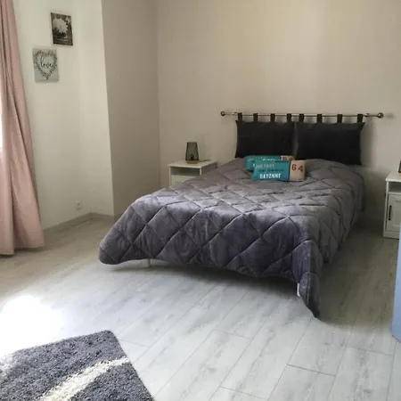 Nyaraló Larrondoa Maison