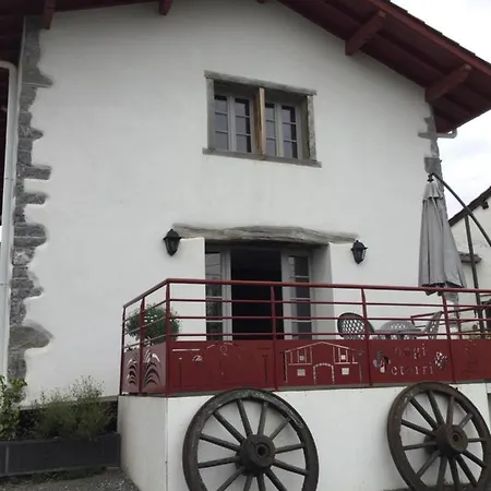 Nyaraló Larrondoa Maison