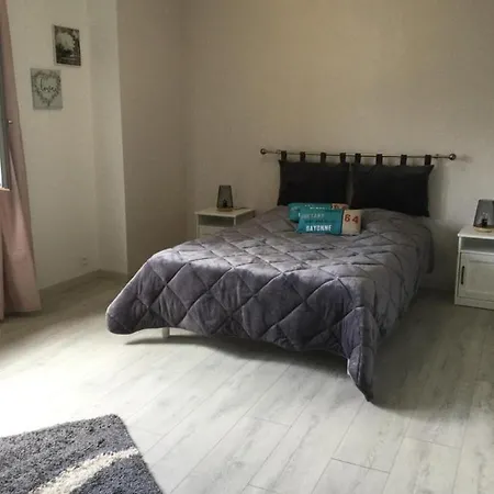 Larrondoa Maison Nyaraló Saint-Esteben