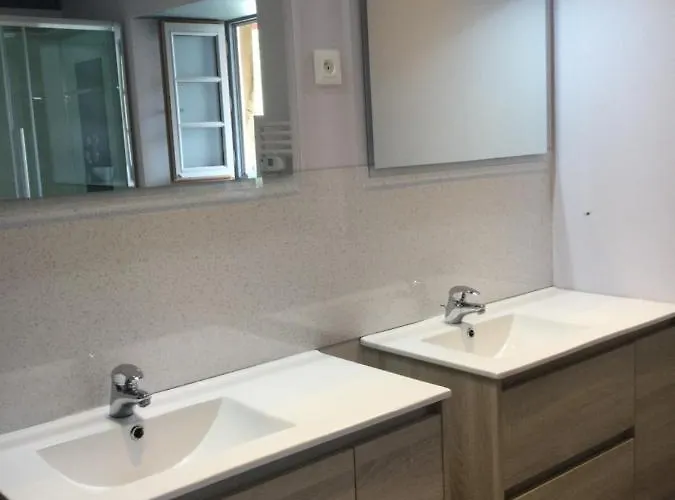 Larrondoa Maison Feriehus Saint-Esteben